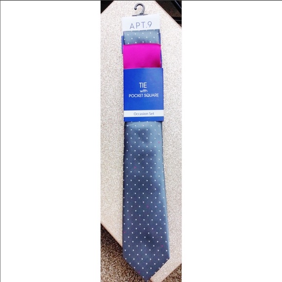 Apt. 9 Other - New apt 9 tie pocket square set small hearts Apt. 9 Other - New apt 9 tie pocket square set small hearts